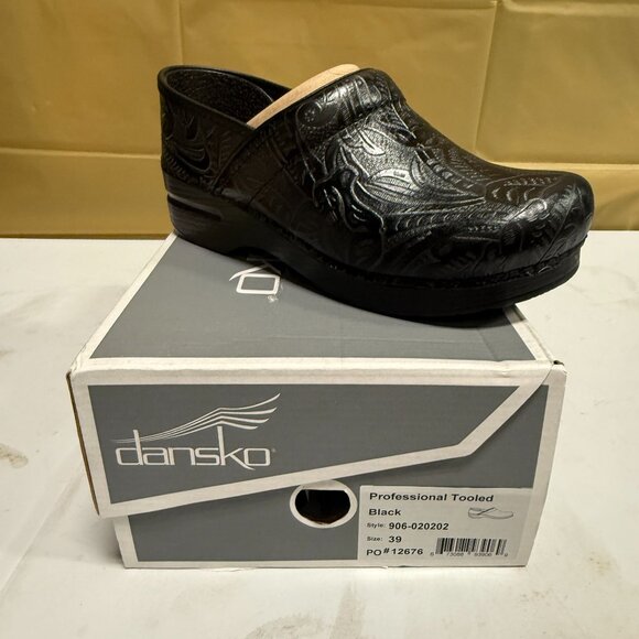 Dansko Women's Professional Black Leather Tooled Clogs Size 39 - Picture 2 of 12